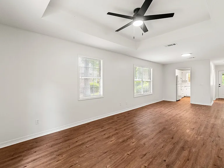 44 Griffith Rd #2 — Photo 3
