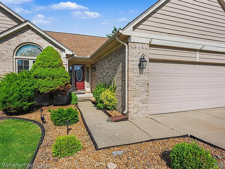 34335 Heartsworth Ln — Photo 4