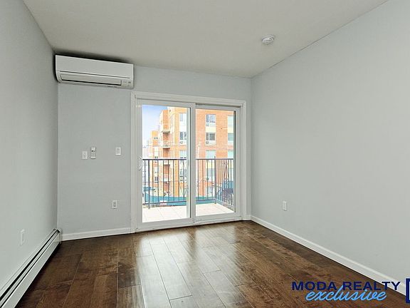2nd image of 3519 Riverdale Ave #3