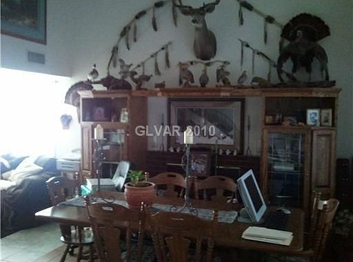 4th image of 1474 N Christy Ln