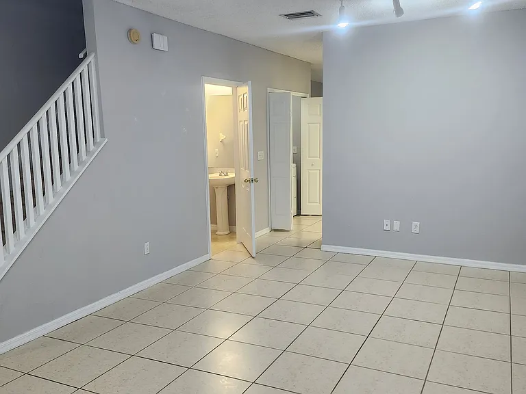 6512 Osprey Lake Cir — Photo 2