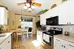 4th image of 8633 Fairway Bend Dr