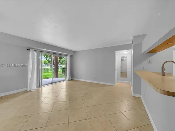 15770 SW 106th Ter APT 106, Miami, FL 33196