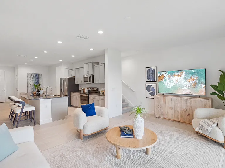 Fiore Townhomes — Photo 8