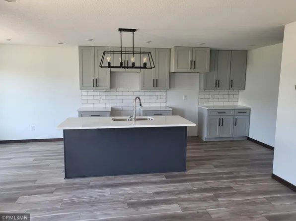 18002 Walnut Cir, Big Lake, MN 55309