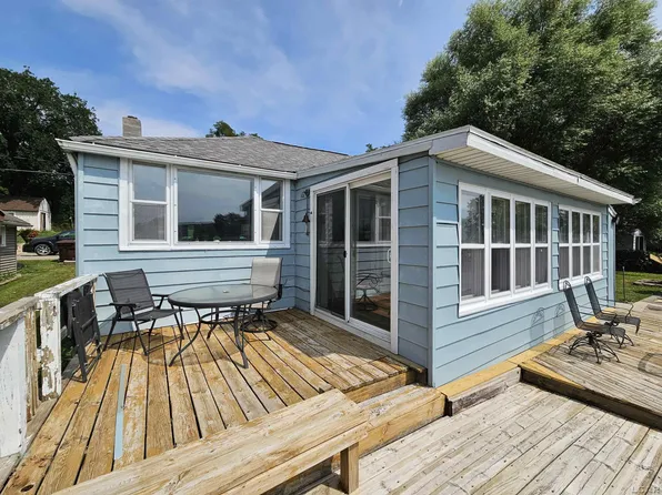 3040 Luella Ln, Springport, MI 49284