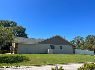 7863 Sundown Dr, Saint Petersburg, FL 33709