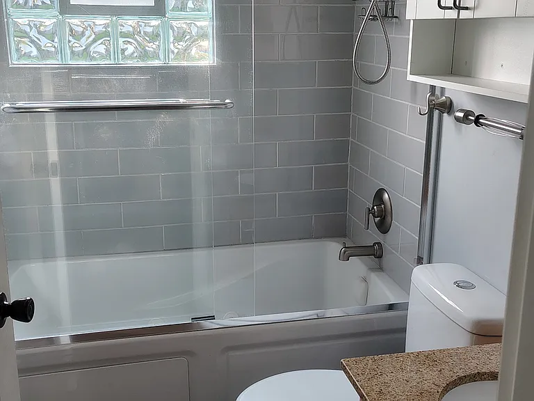 390 Diane Dr — Photo 7