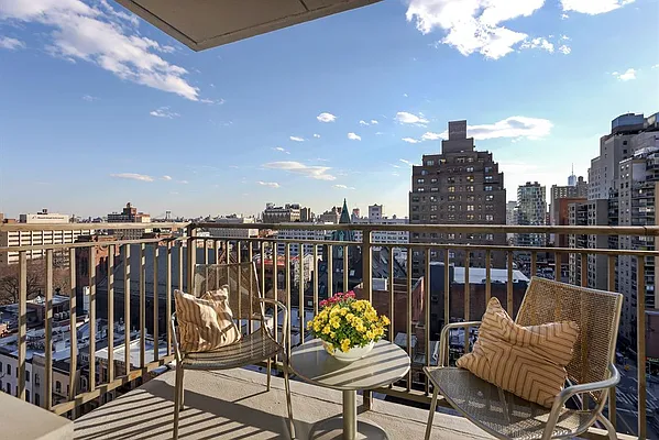 Sold by Corcoran | media 18