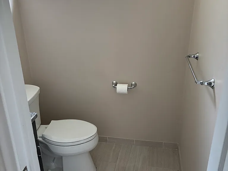 273 N Hill Cir — Photo 8