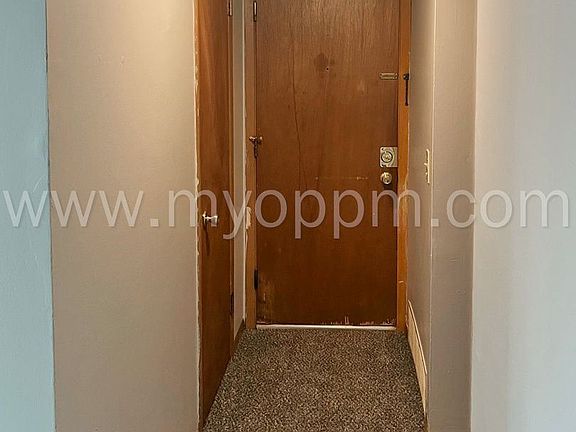 2nd image of 3833 Cuming St #5746194