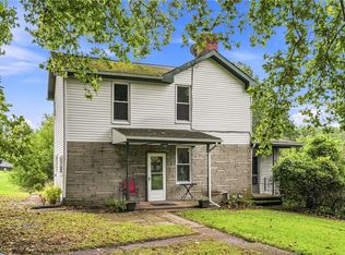 148 Coal Bluff Rd, Finleyville, PA 15332