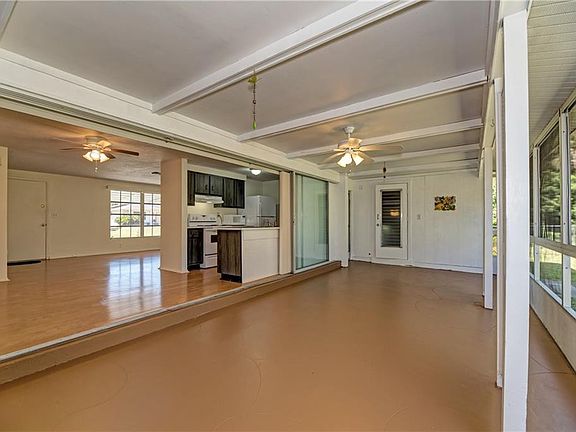 4th image of 4346 Boggs St