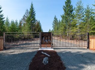 701 E April Ave, Grapeview, WA 98546