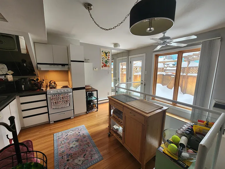226 Wilbrod St #1 — Photo 6