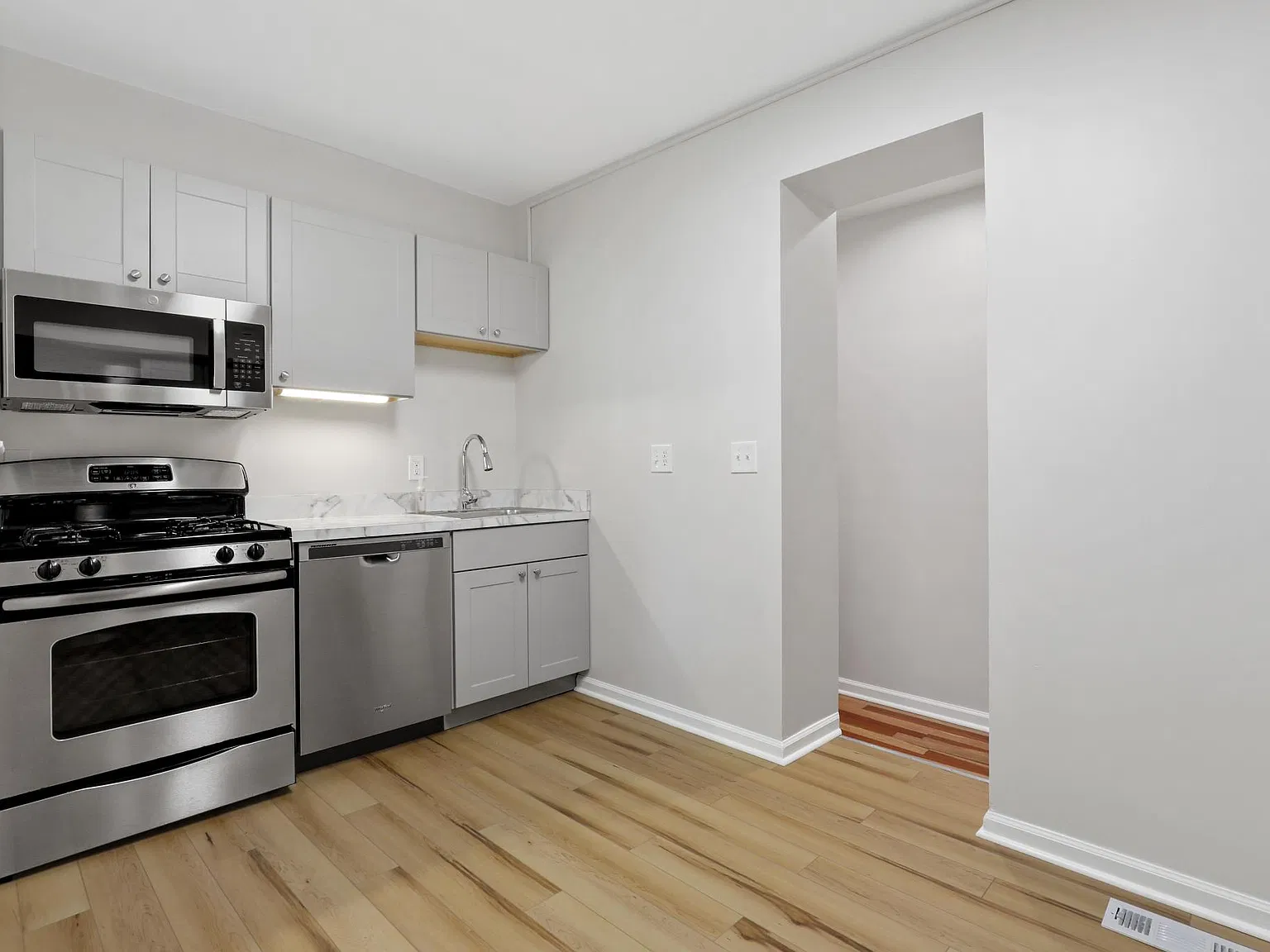 2278 Druid Park Dr — Photo 2