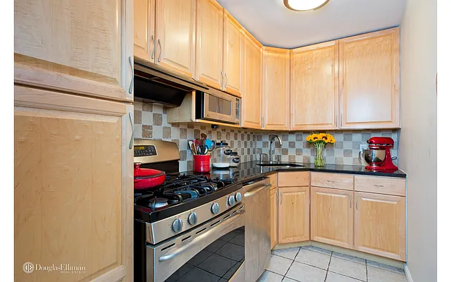 Sold by Douglas Elliman | media 9