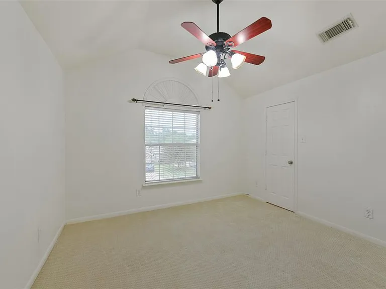 9523 Wyatt Oak Ln — Photo 20