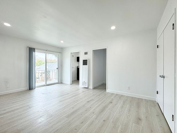 5th image of 7918 Painter Ave APT J