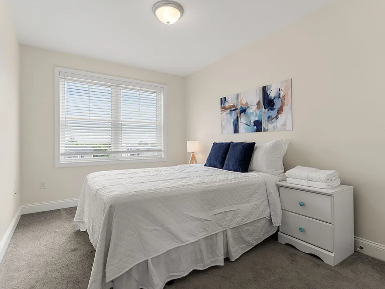 128 Ashworth Ave #309 — Photo 37