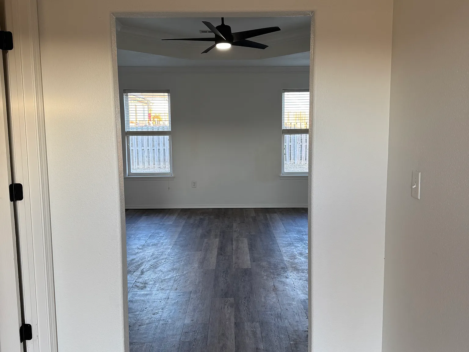4 bed, 2000 sqft, $1,900 — Photo 1