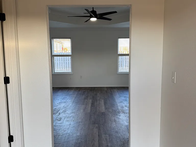 803 SW River Rock St — Photo 1