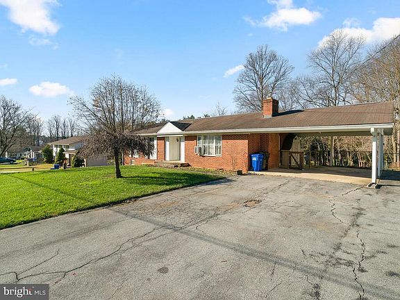 3rd image of 25504 Jarl Dr