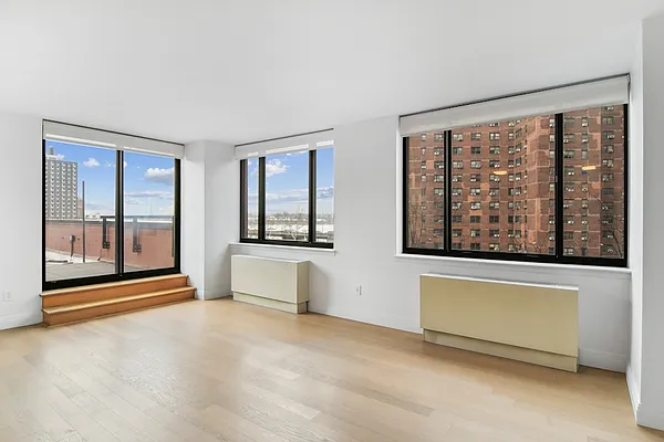 Rented by Greystar | media 31