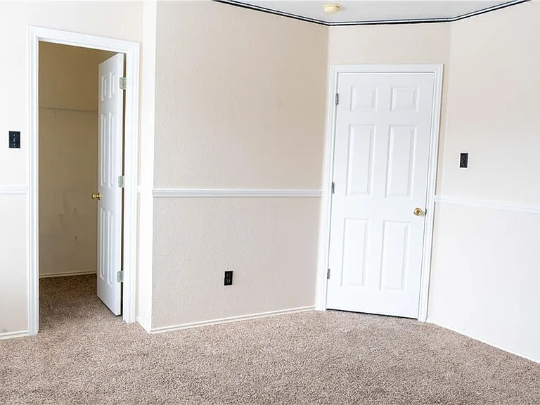 1608 Diana Dr — Photo 22