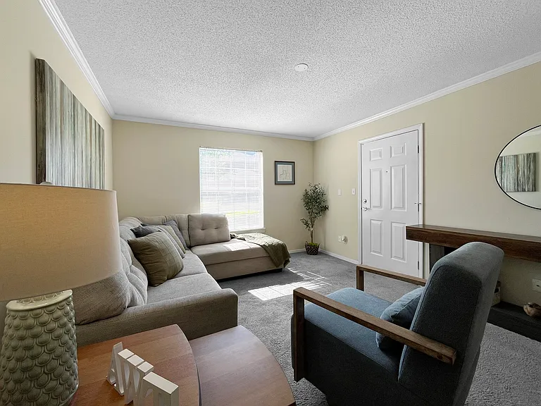 The Wyndham Apartments — Photo 15