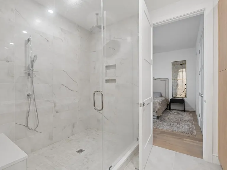2425 Peachtree Rd NE #607 — Photo 19