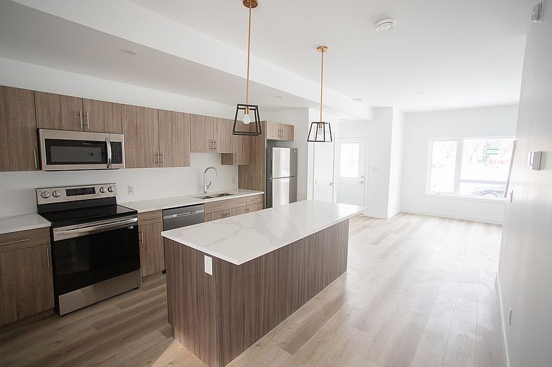 Winnipeg Apartment for rent - 3 Bedrooms in Winnipeg