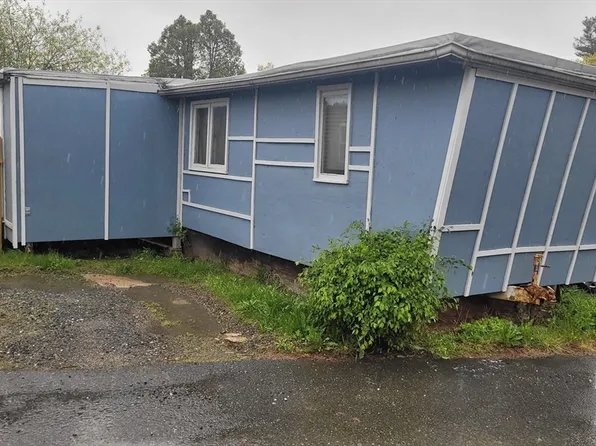 98 Newbury St Trailer 30A, Danvers, MA 01923