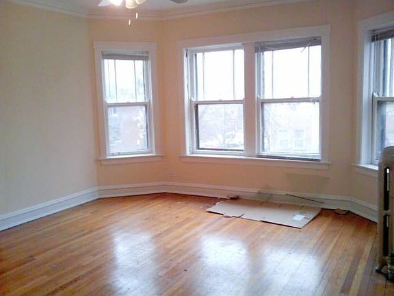 Bright Spacious LR