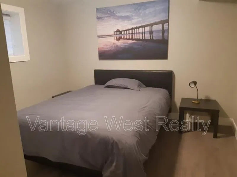 2 bed, 1.0 bath, $1,700 — Photo 4