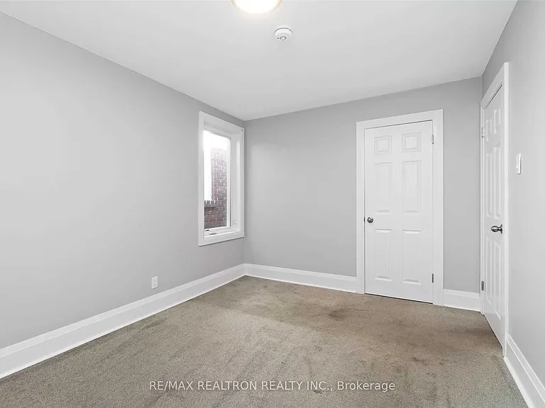 1939 Davenport Rd #UPPER — Photo 6