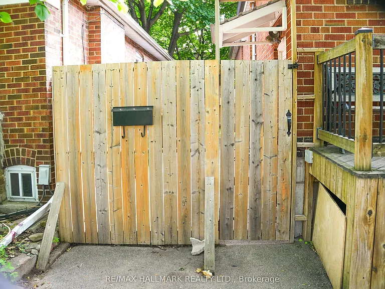 1191 Islington Ave #BASEMENT — Photo 16