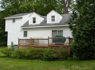 16 Orchard St, Merrimac, MA 01860