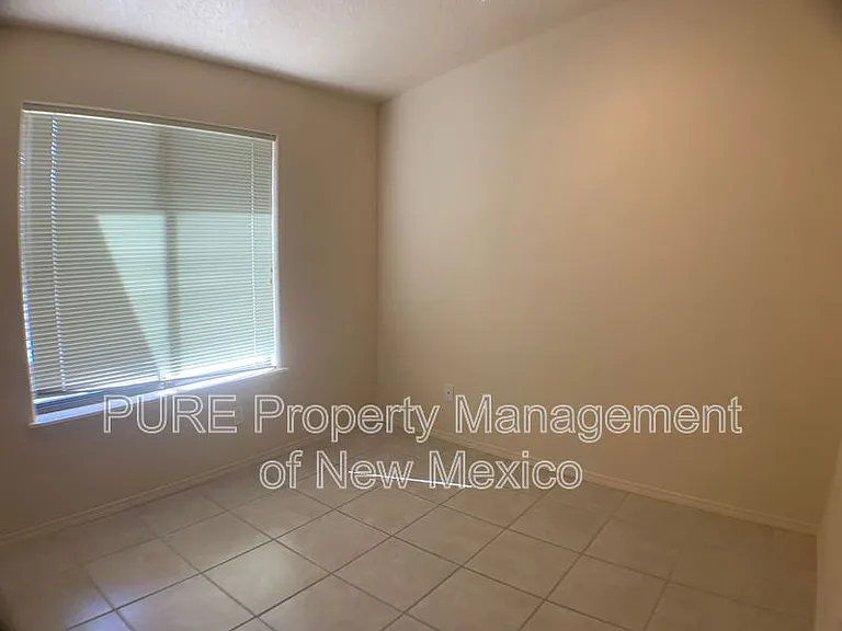 4108 Abbey Rd — Photo 7