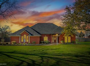 231 Ridgefield Dr, Bossier City, LA 71111