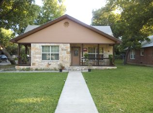 400 W Henry St, Hamilton, TX 76531