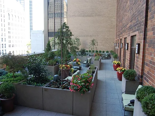 Rented by Sotheby's International Realty | media 36