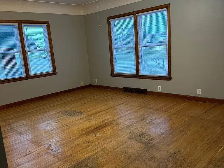 415 Laporte Rd — Photo 2