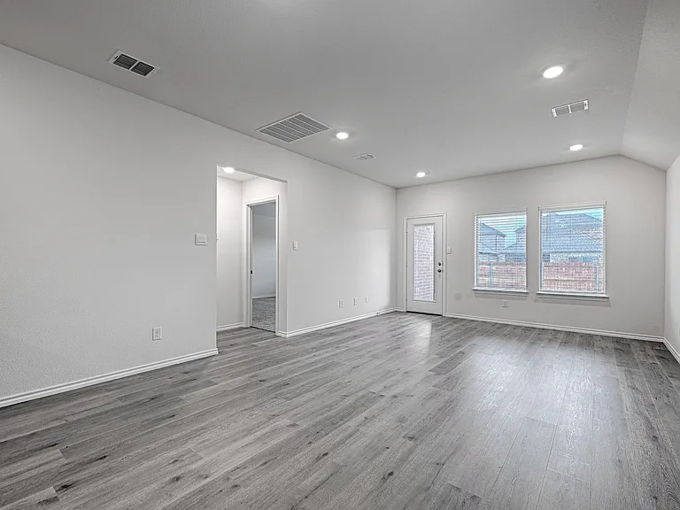598 Minnie Ln — Photo 26