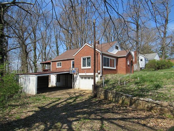 3rd image of 3924 Bond Dr