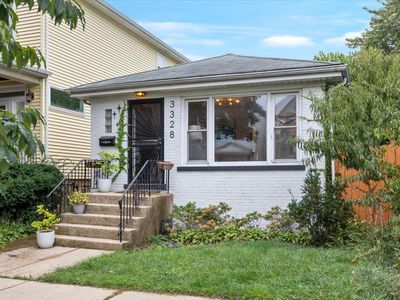 3328 N Ridgeway Ave, Chicago, IL, 60618
