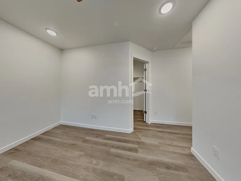 330 N Addison Way — Photo 10