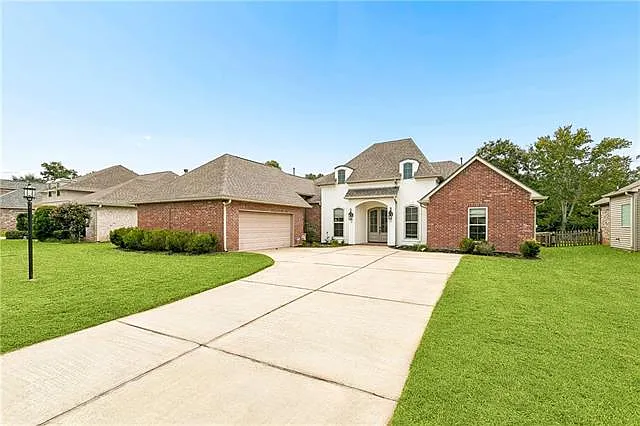 688 Timberwood Loop