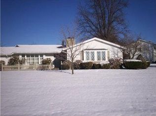 4875 Lakeview Dr, Hermitage, PA 16148