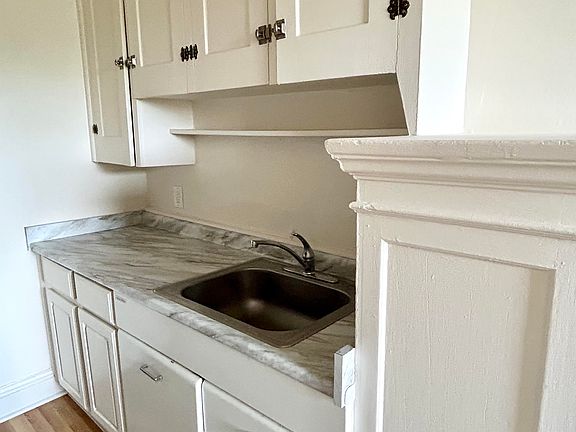 5th image of 1392 Webb Rd APT 32